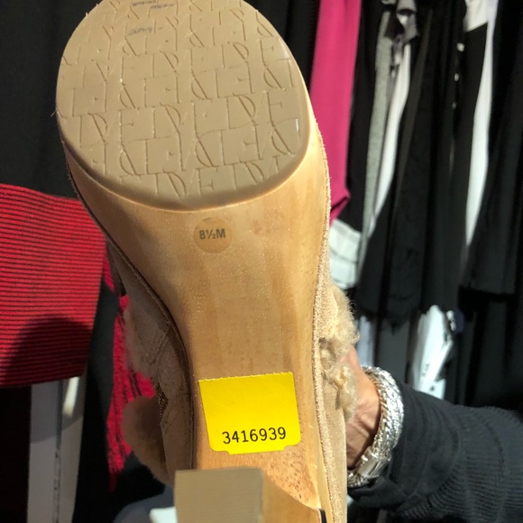 Diane von Furstenberg boots - Picture 5 of 5